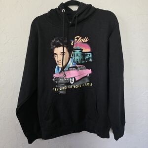 Elvis Nwt Women Black Sweater Medium